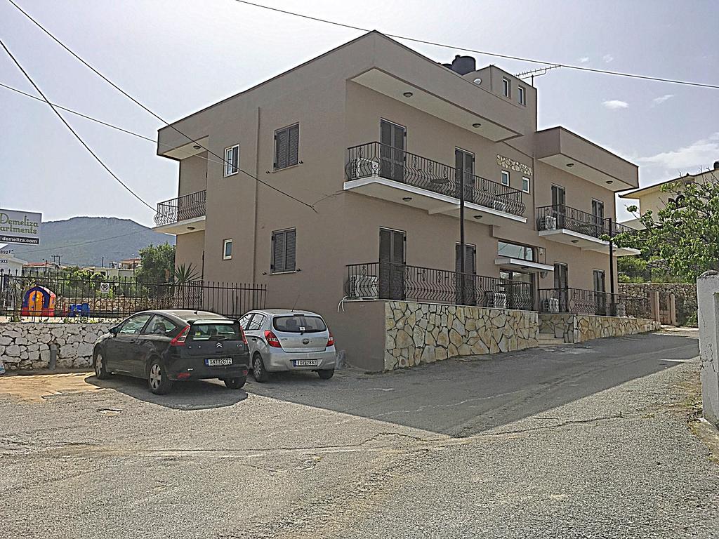 Demeliza Apartments Pláka Ngoại thất bức ảnh