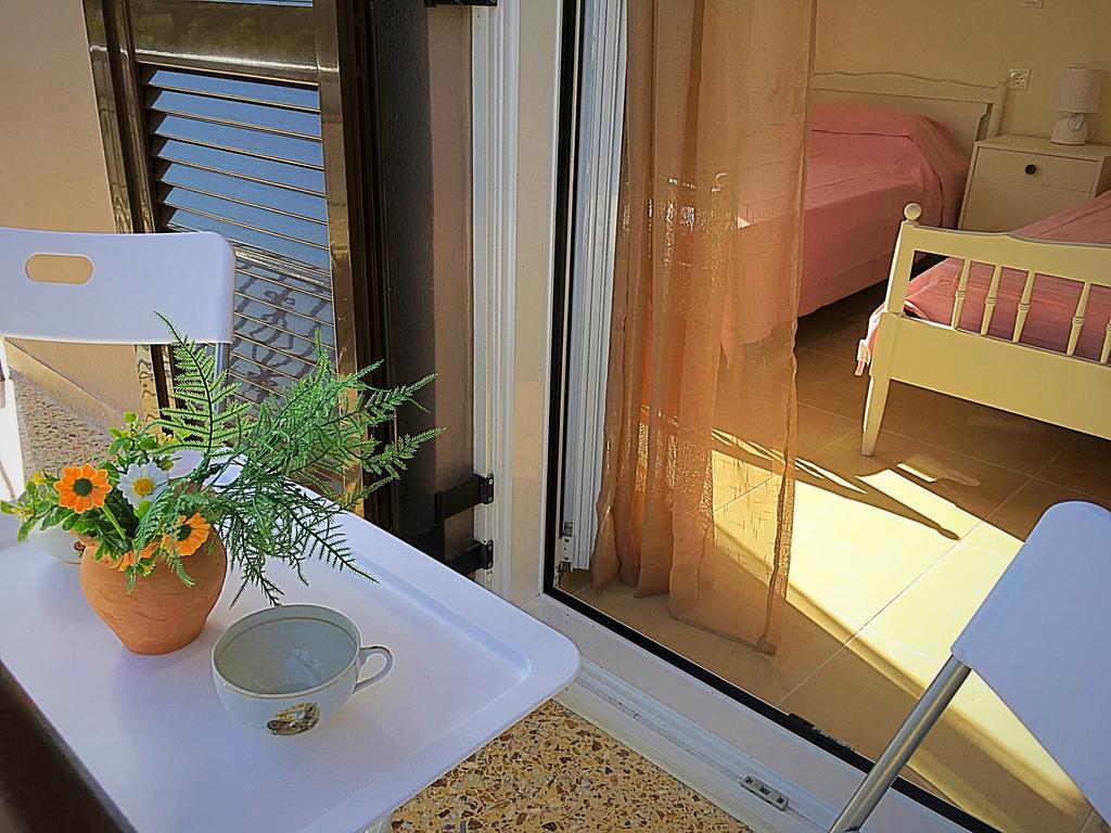 Demeliza Apartments Pláka Ngoại thất bức ảnh