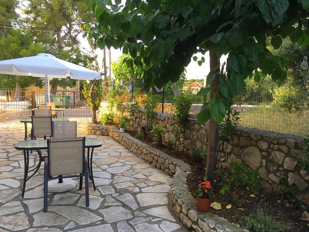 Demeliza Apartments Pláka Ngoại thất bức ảnh